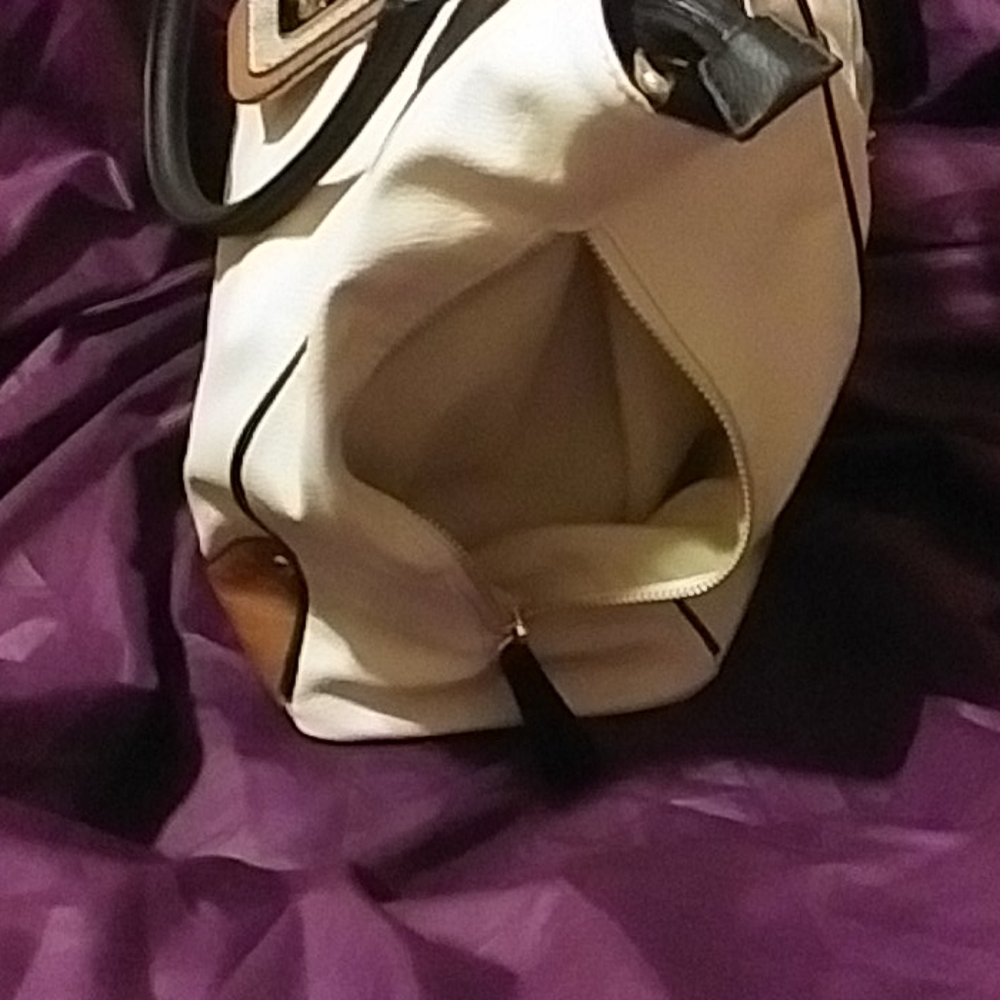 Aldo - Picture 15 of 16
